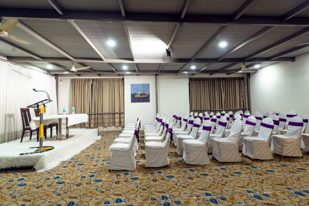 Meeting and seminar seating in Hotel Chaitali’s banquet space